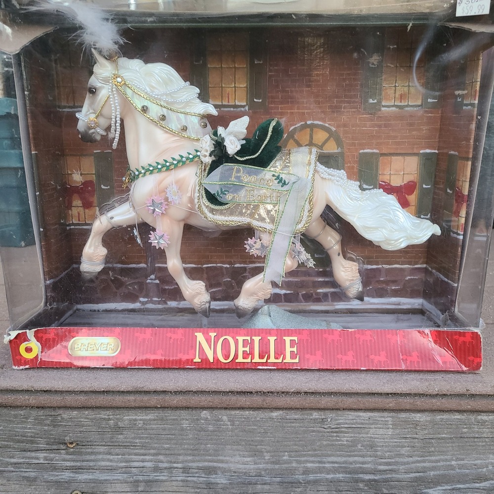 Breyer Noelle Holiday Horse 2008 Traditional White New Box Damage 12th Series